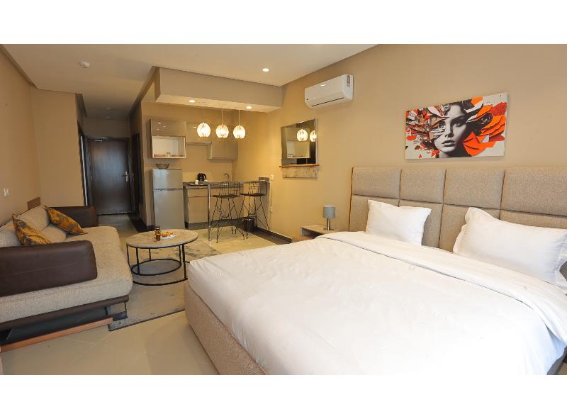 Playa Del Pacha Suites Hotel - Oda