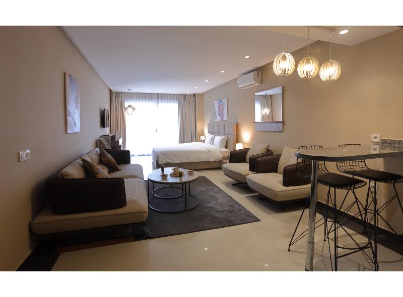Playa Del Pacha Suites Hotel - Oda