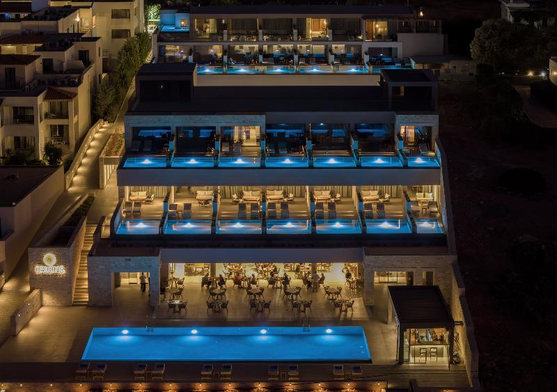 Castello Boutique Suites By The Sea - Genel