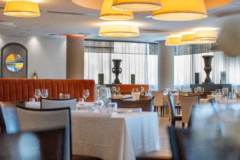 Nsm Palace Hotel - Restoran