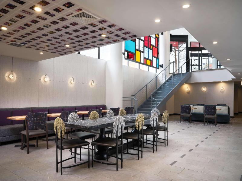 Hampton Inn Long Island City  NY - Restoran