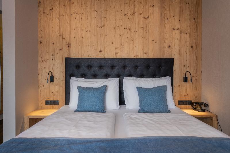Tirolensis - Luxury All Inclusive - Oda
