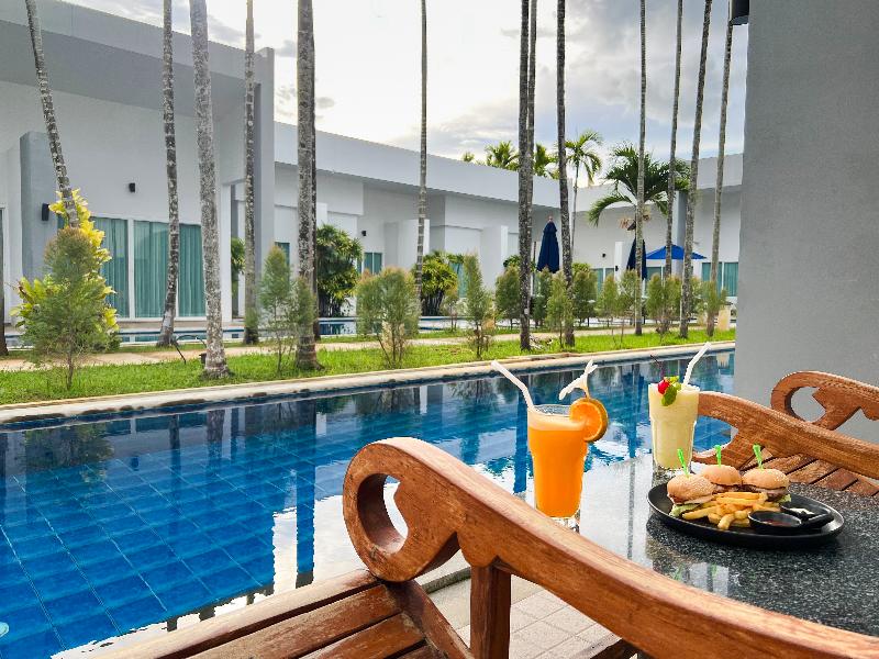 BLU PINE Villa & Pool Access - Oda