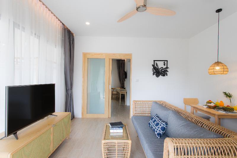 BLU PINE Villa & Pool Access - Oda