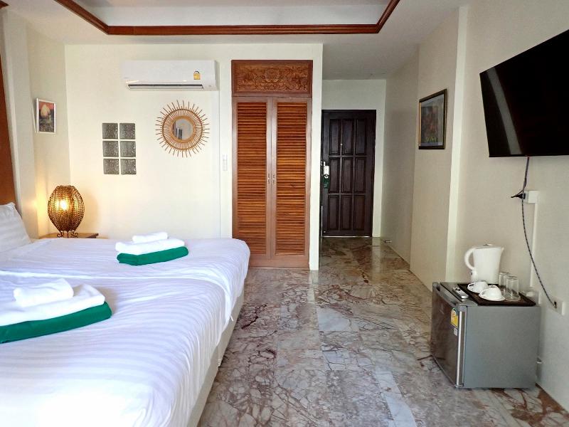 Koh Chang Cliff Beach Resort - Oda