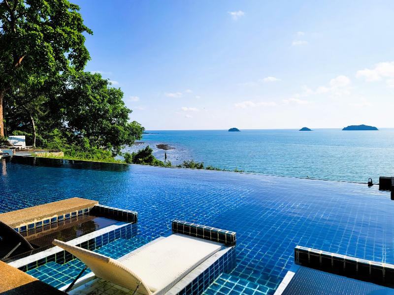 Koh Chang Cliff Beach Resort - Havuz