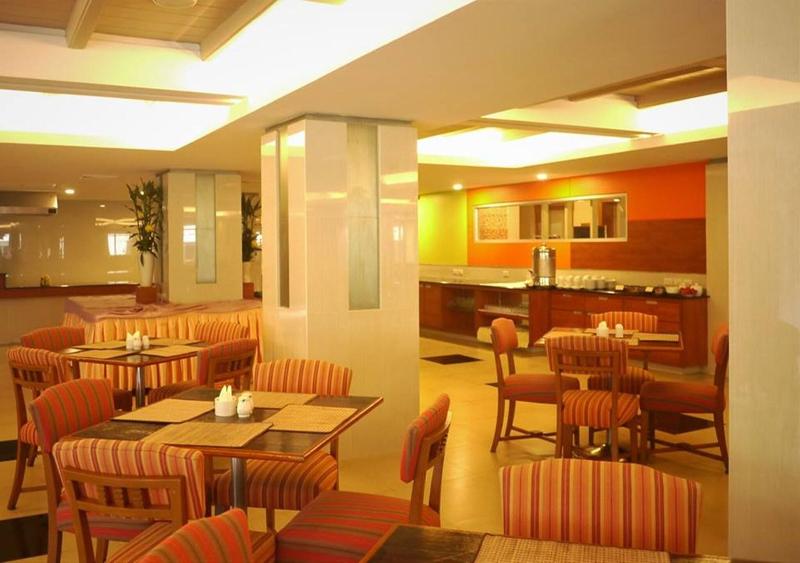 Long Beach Cha Am Hotel - Bar