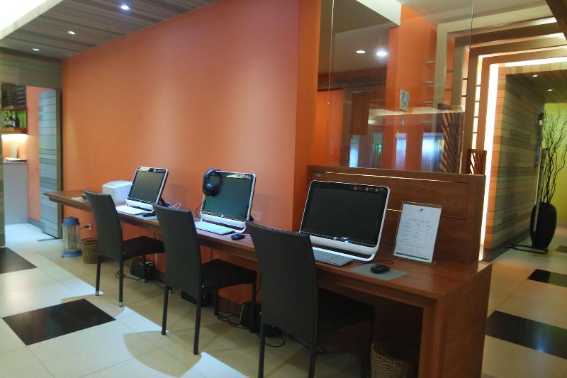 Long Beach Cha Am Hotel - Lobi