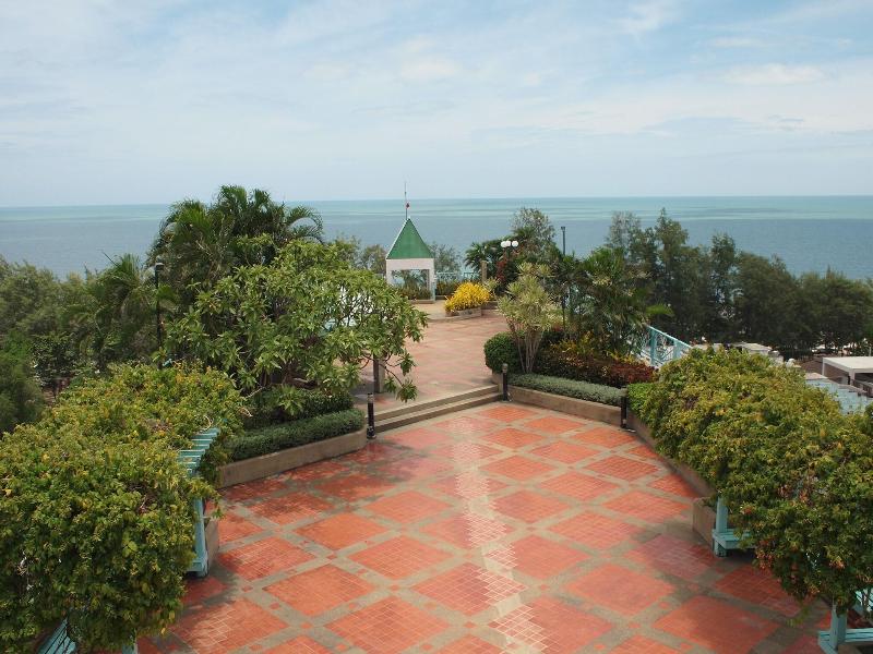 Long Beach Cha Am Hotel - Genel