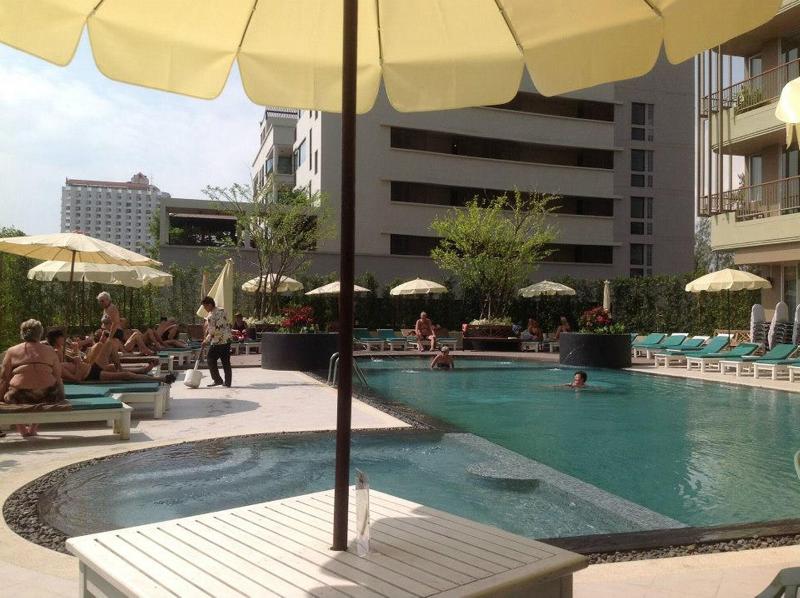 Long Beach Cha Am Hotel - Havuz