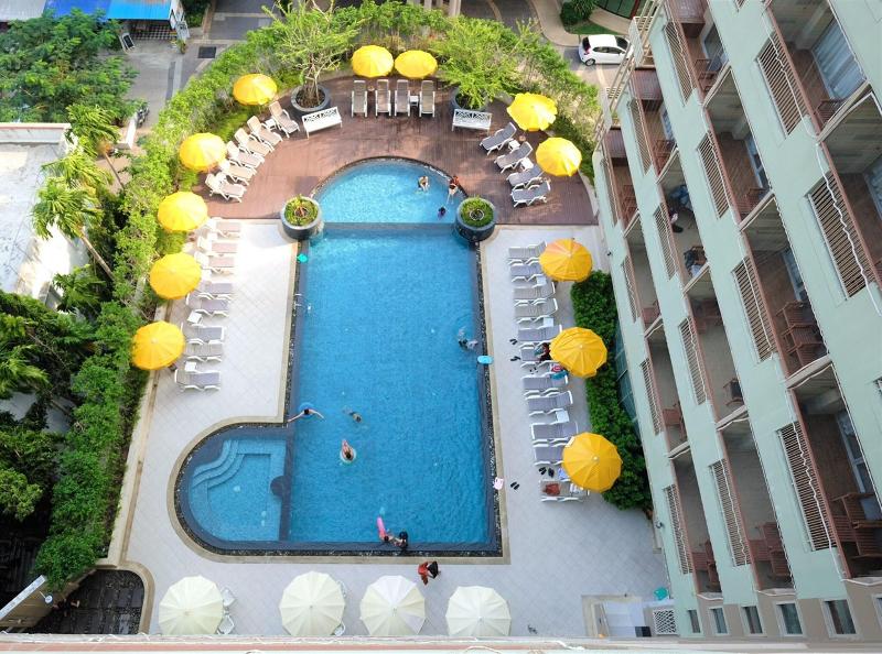 Long Beach Cha Am Hotel - Havuz