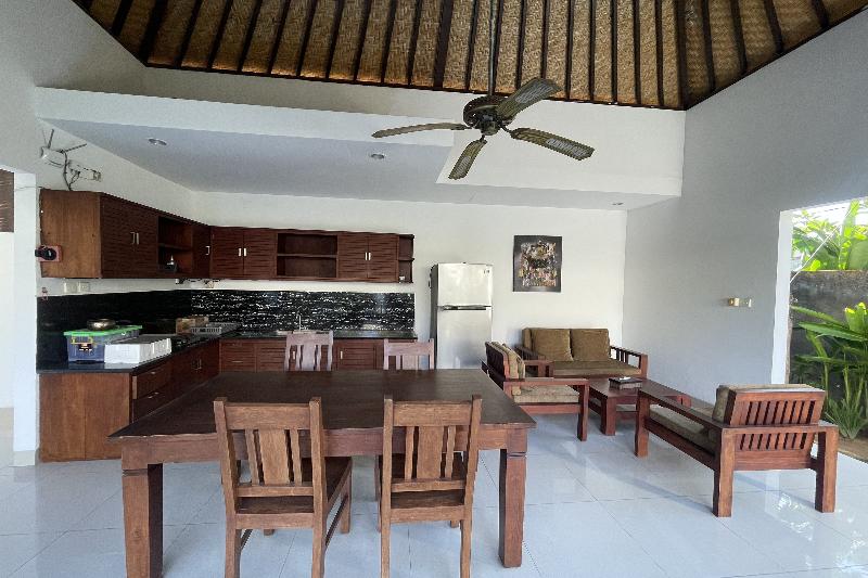 Kusuma Homestay Kerobokan By Zuzu - Lobi