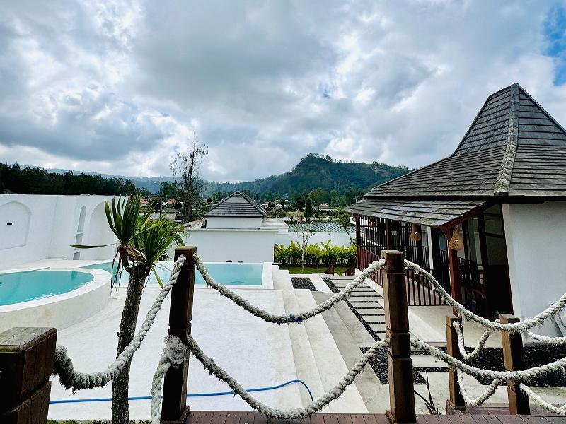 Volcano Side Kintamani Bali By Zuzu - Oda