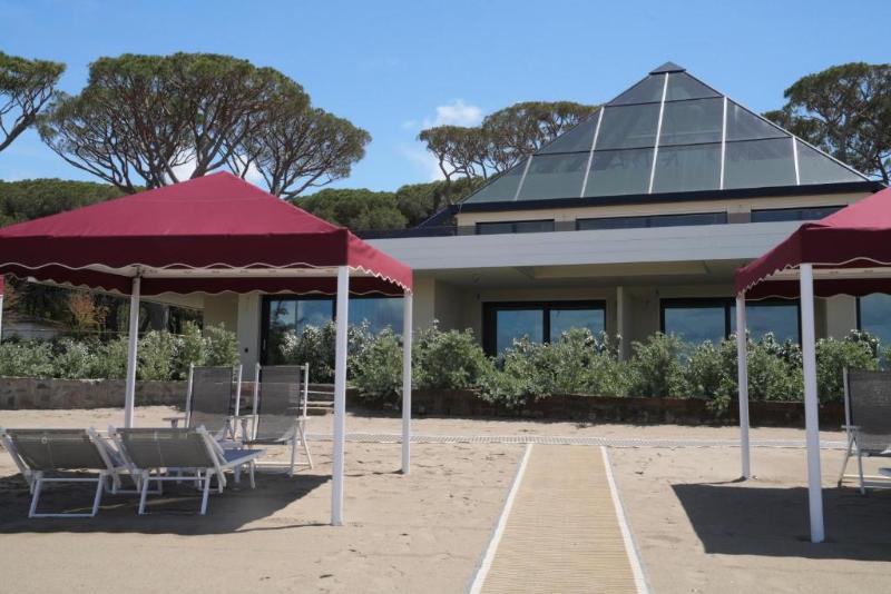 Cala Beach Resort - Lobi