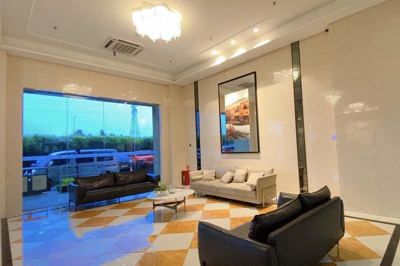 Sky House Bsd By Mizu Rooms By Zuzu - Lobi