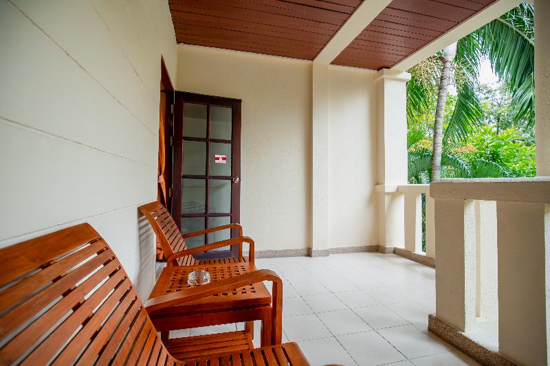 Phuket Leelavadee Hua Ting Resort - Teras