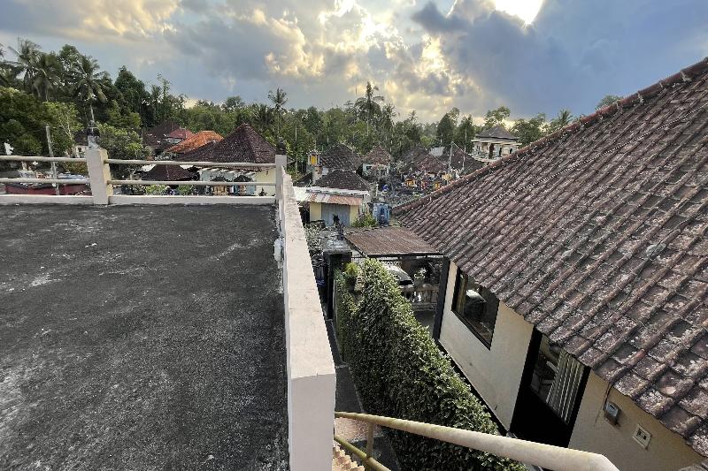 Mongan Homestay Beside The Belulang Hot Spring - Genel