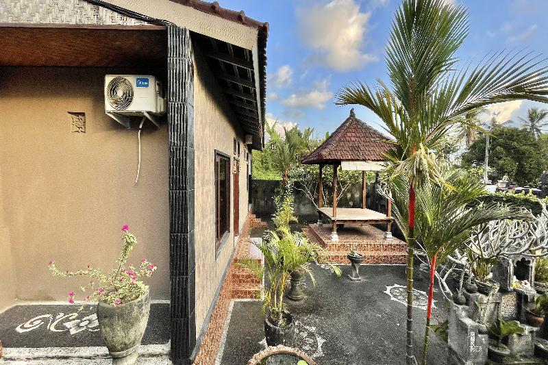 Mongan Homestay Beside The Belulang Hot Spring - Genel