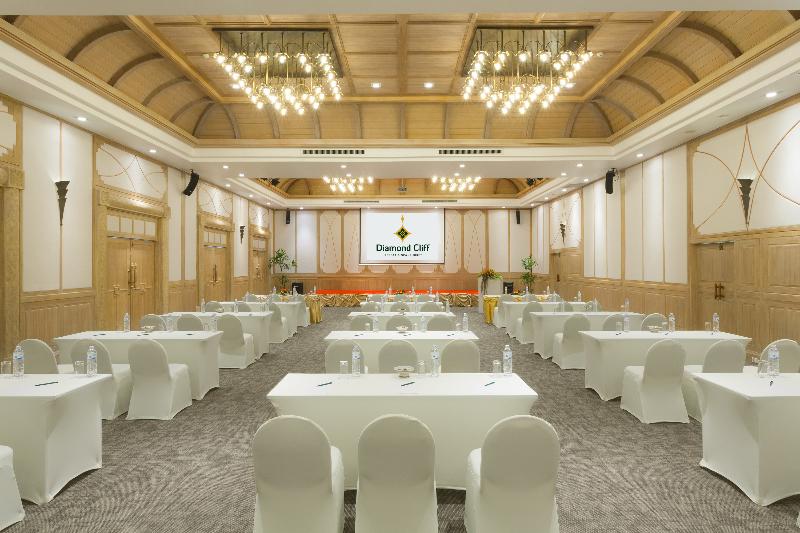 Diamond Cliff Resort and Spa - Toplantı