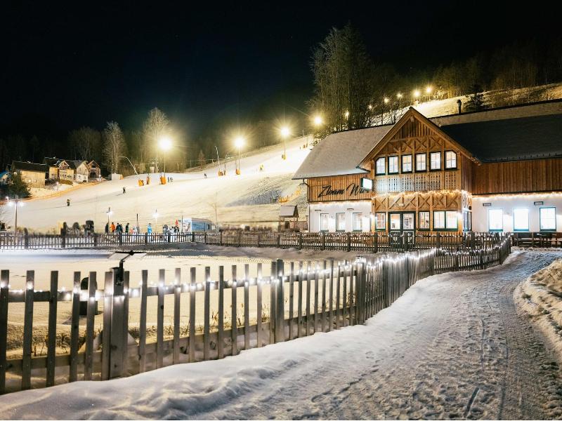 Narzissendorf Zloam - Aktivite