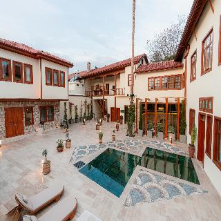 Dumo Suite Hotel