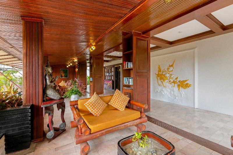 Club Bamboo Boutique Patong Beach Resort - Lobi