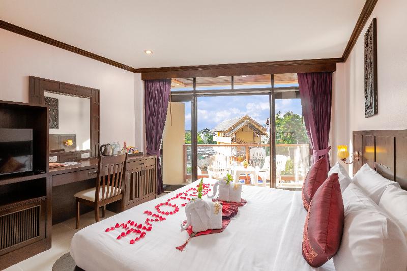 Club Bamboo Boutique Patong Beach Resort - Oda