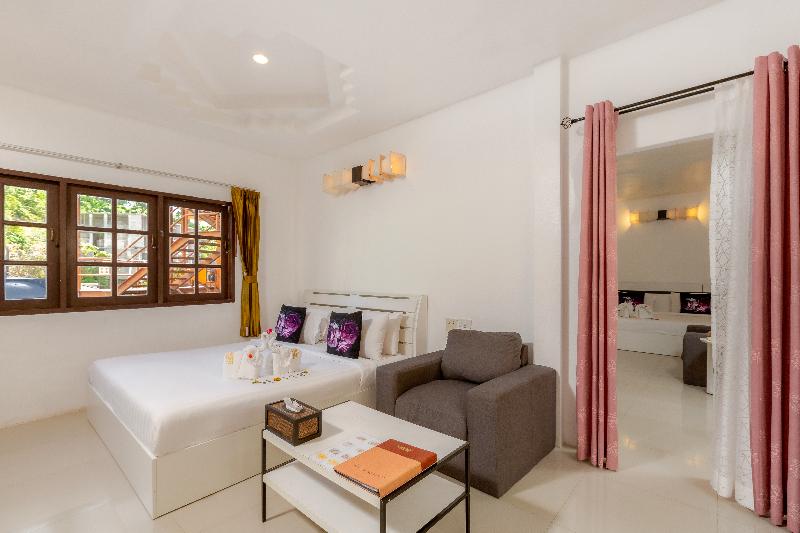 Club Bamboo Boutique Patong Beach Resort - Oda