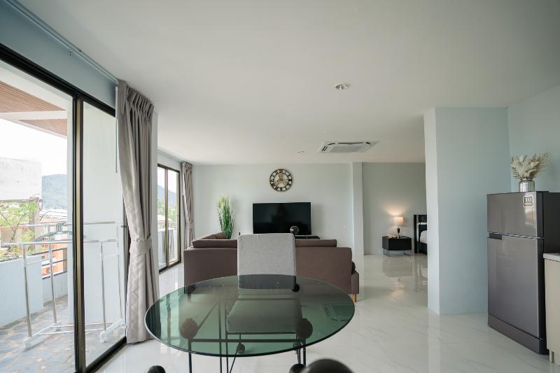 Club Bamboo Boutique Patong Beach Resort - Oda