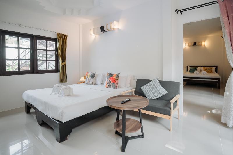 Club Bamboo Boutique Patong Beach Resort - Oda