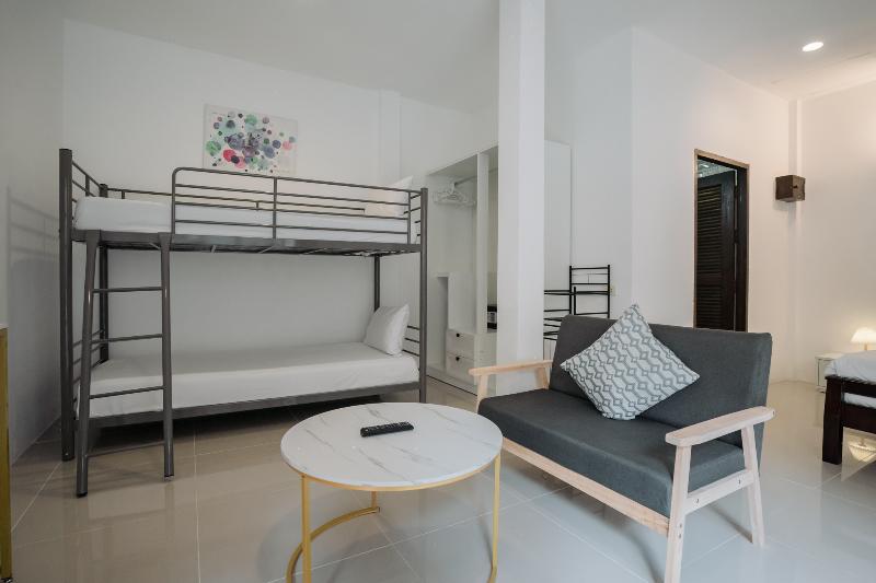 Club Bamboo Boutique Patong Beach Resort - Oda
