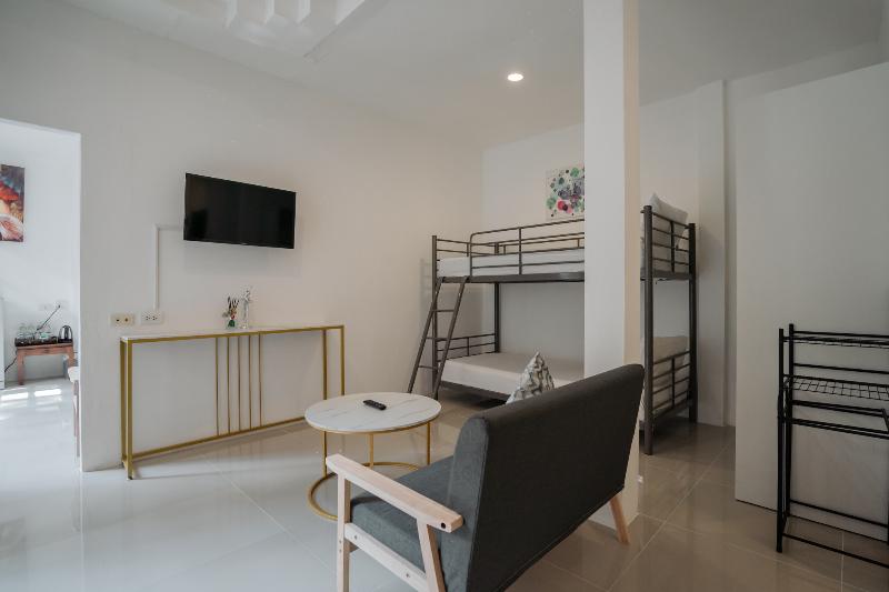 Club Bamboo Boutique Patong Beach Resort - Oda