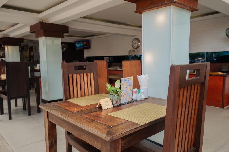 Club Bamboo Boutique Patong Beach Resort - Restoran