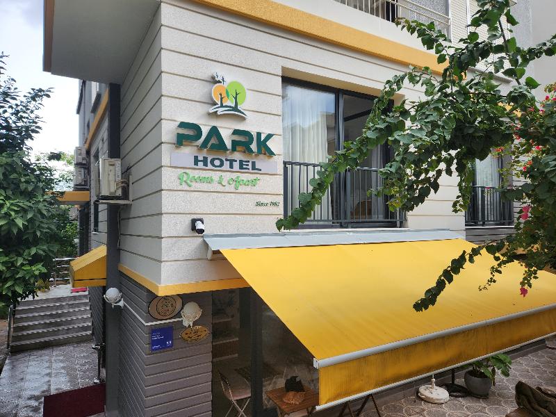 ParkHotel Rooms & Apart - Genel