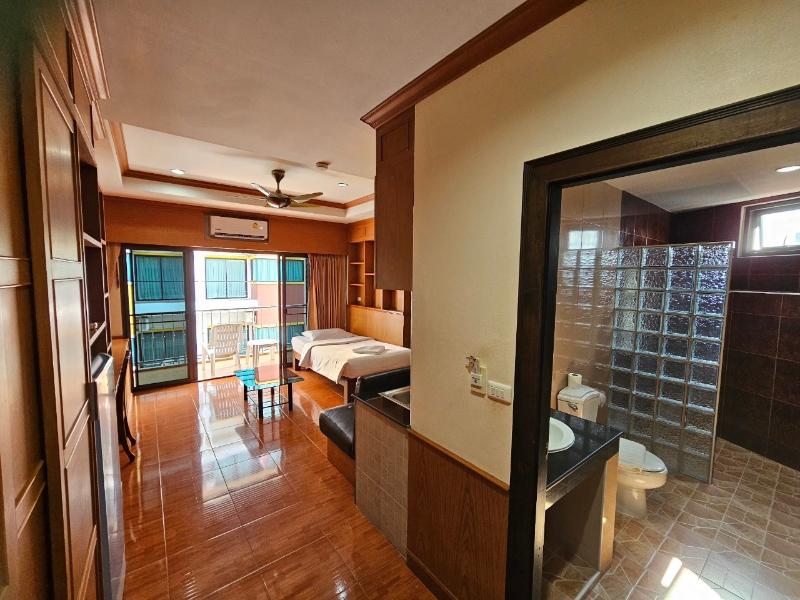 Nanai 2 Residence Patong - Oda