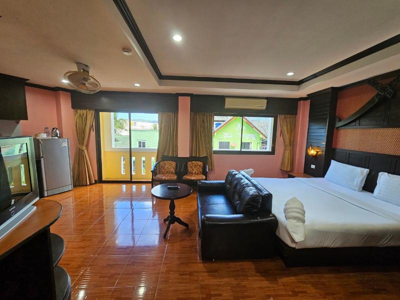 Nanai 2 Residence Patong - Oda