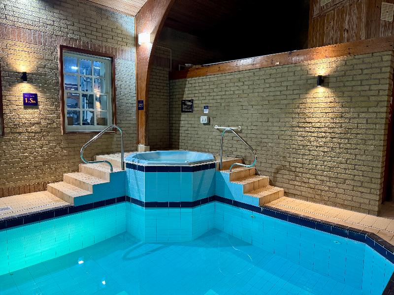 Lomond Hills Hotel - Havuz