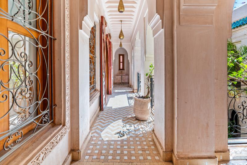 Palais Nejma Oriental - Genel