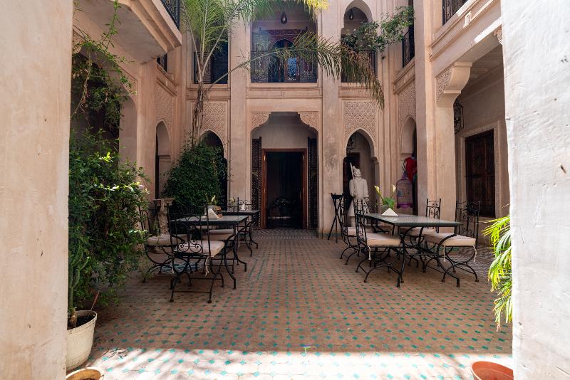 Palais Nejma Oriental - Genel
