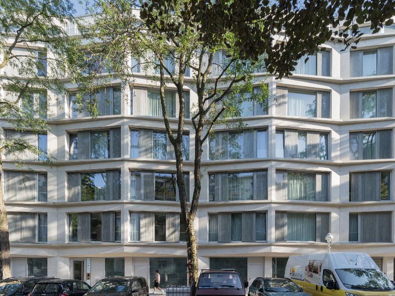 Carlotta Apartments - Lobi