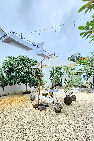 Floraison Living Villa Yogyakarta By Zuzu otel fotoğrafı