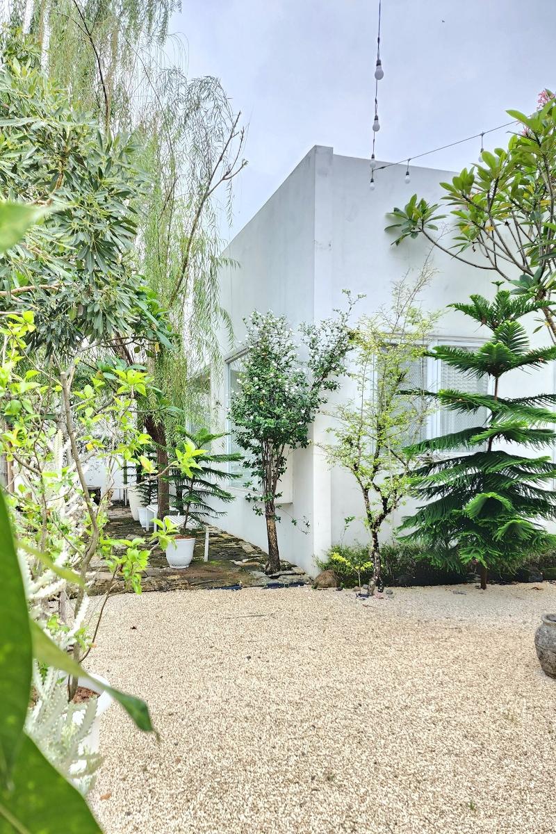 Floraison Living Villa Yogyakarta By Zuzu - Genel
