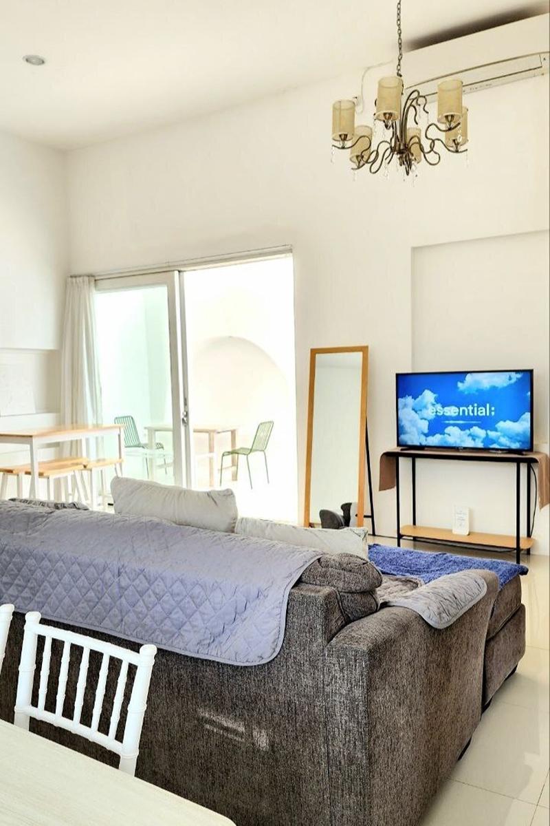 Floraison Living Villa Yogyakarta By Zuzu - Oda