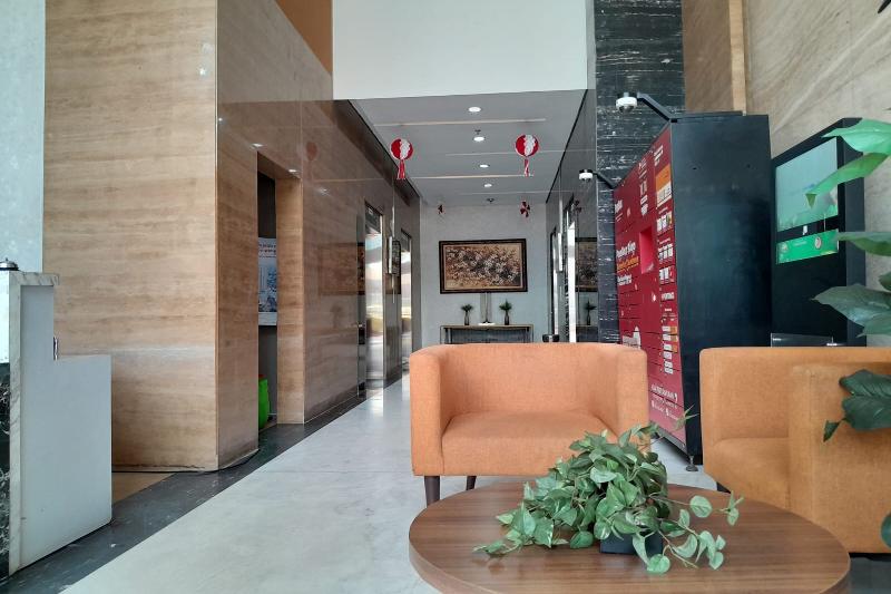 Majestic Point Serpong By Nature By Zuzu - Lobi