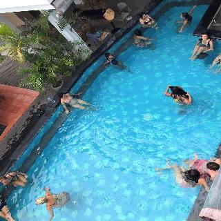Coco & Pineapple Pants Hostel By Zuzu fotoÄŸrafÄ±