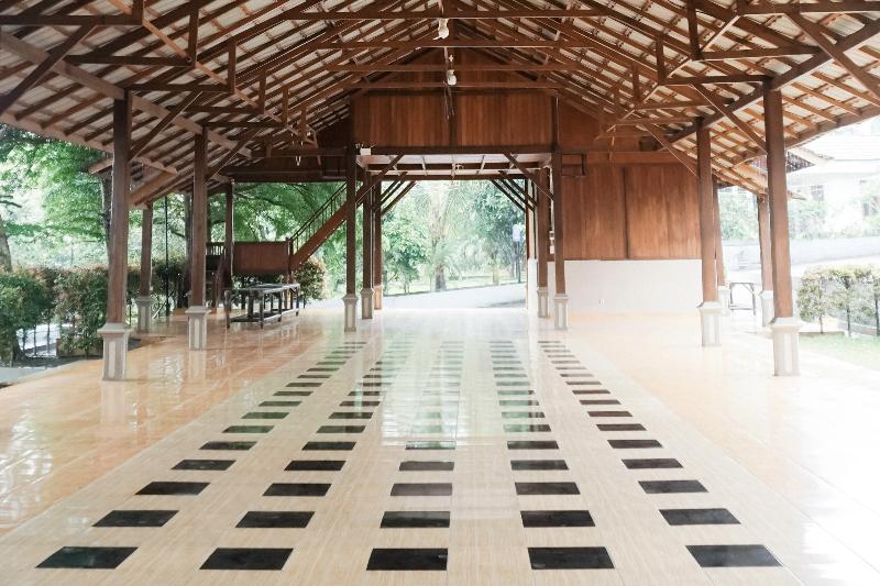 D’Royale Tapos Resort Bogor By Zuzu - Toplantı