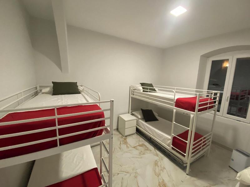 Hostel Bosmi Bed&language Liguria - Oda