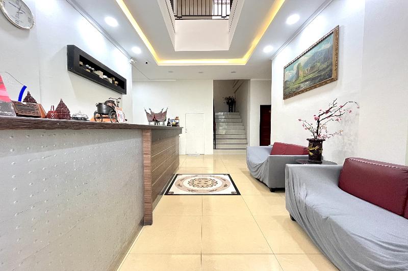 Maison Hotel Bukittinggi By Zuzu - Lobi