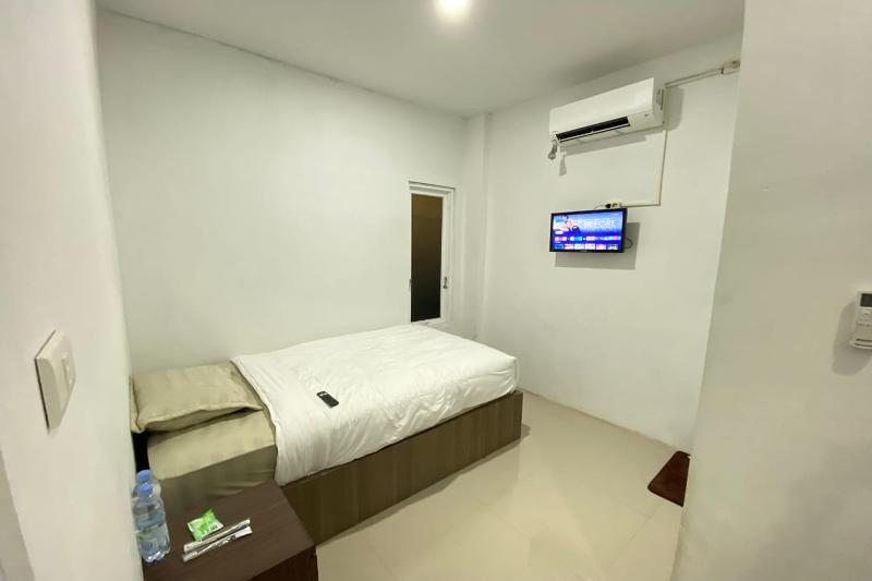 Medina House Syariah By Zuzu - Oda