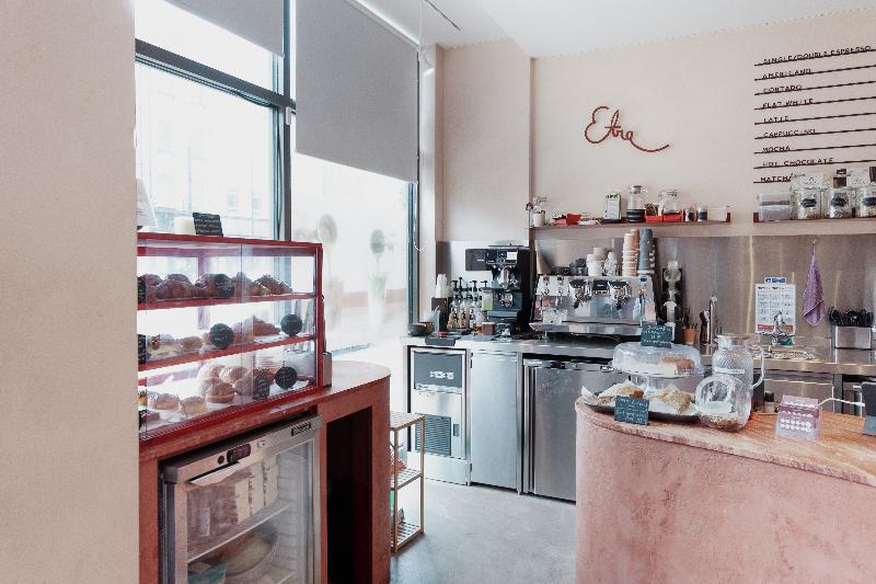 Aptel East - Restoran